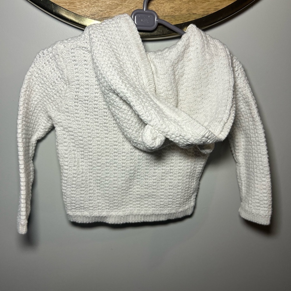 5 for $30 Tommy Bahama Kids White Knit Sweater - Picture 5 of 9